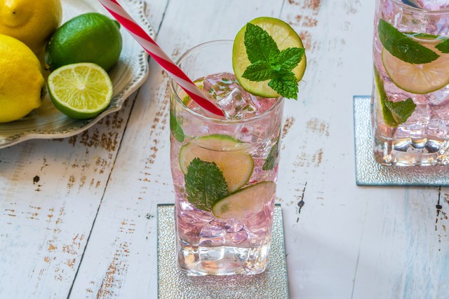 Rosé & Mint Mocktail