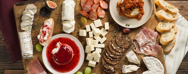 Holiday Charcuterie Board